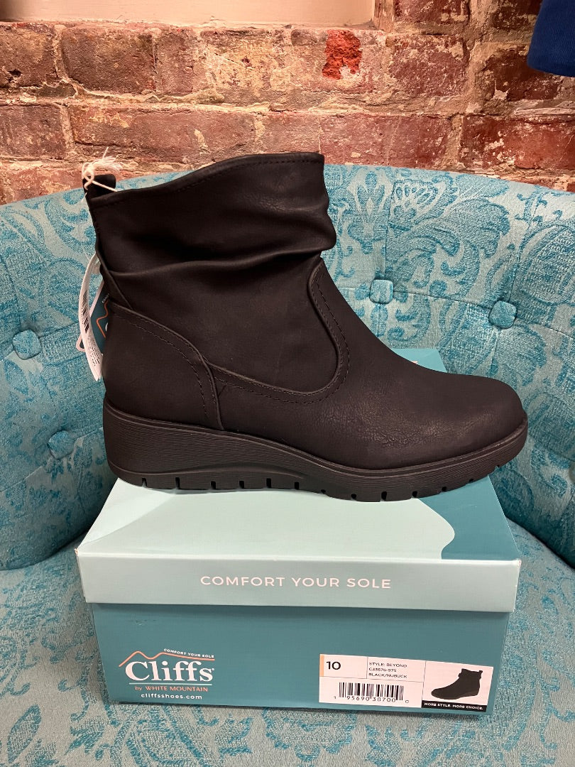 Black cliffs boot, 10