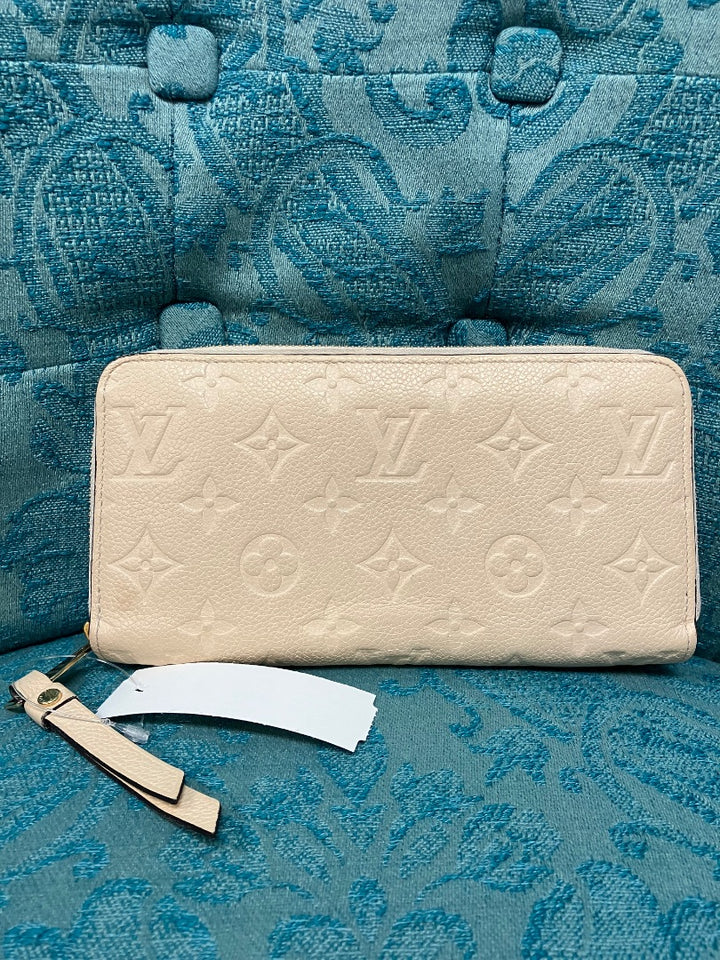 Louis Vuitton, Ivory, wallet, Medium