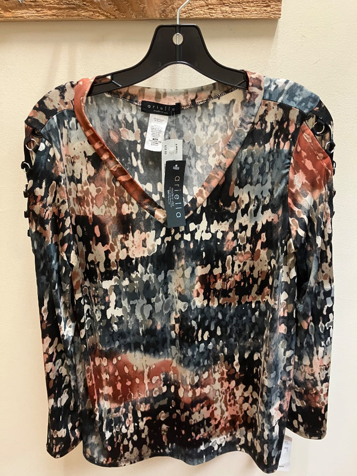Ariella, Brown+, Top, Small