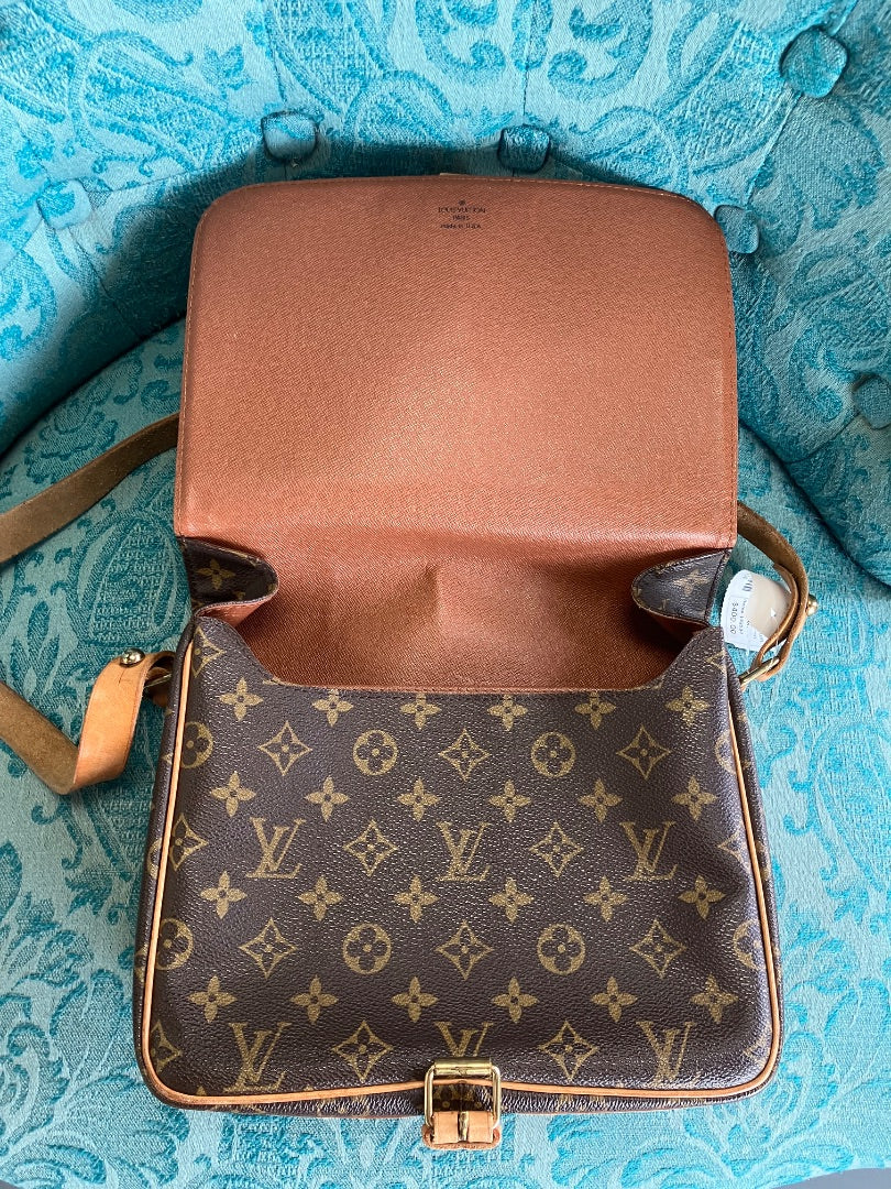 Louis Vuitton, Brown, Handbag, Medium