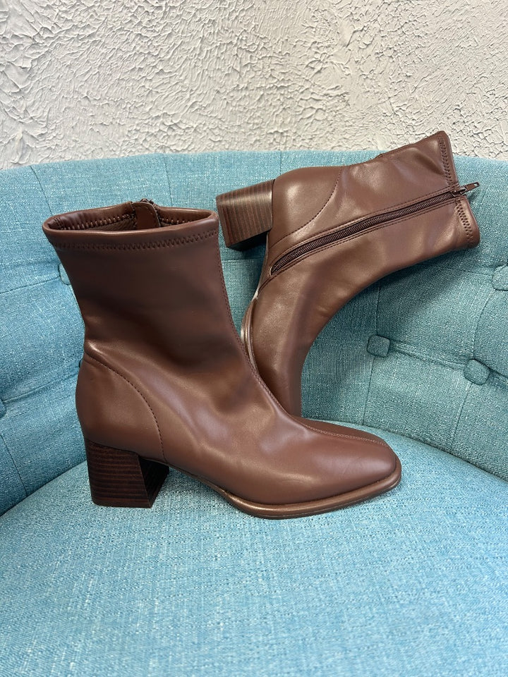 steve madden, brown, boot, 8