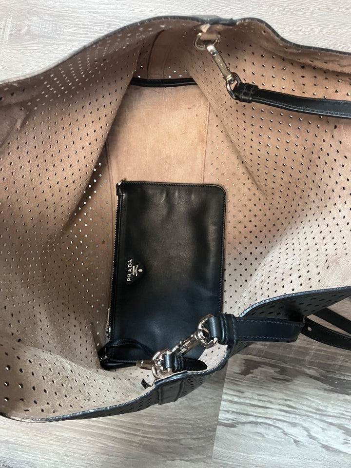 Prada, Black, Handbag, Medium