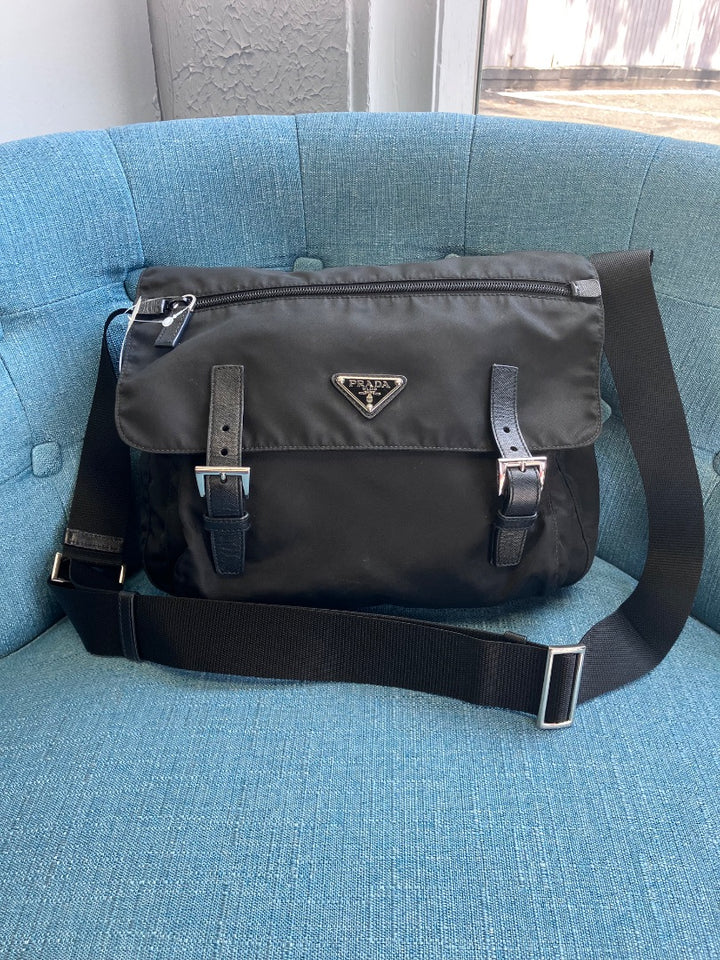 Prada, Black, Handbag, Medium