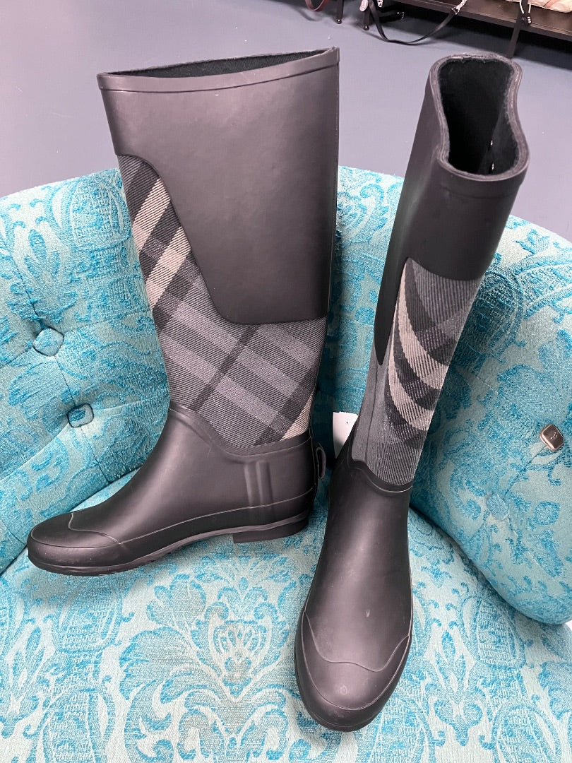 Burberry, Black+, boot, 7
