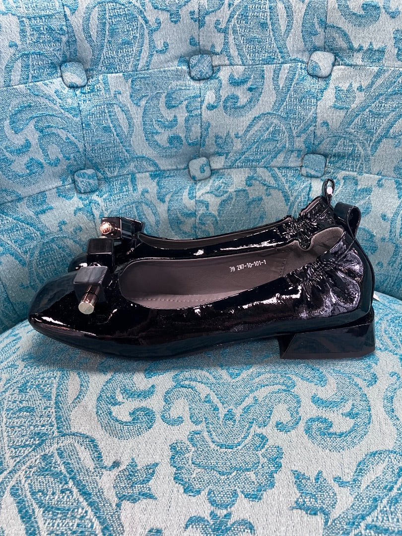 Bonavi, Black, flats, 8.5