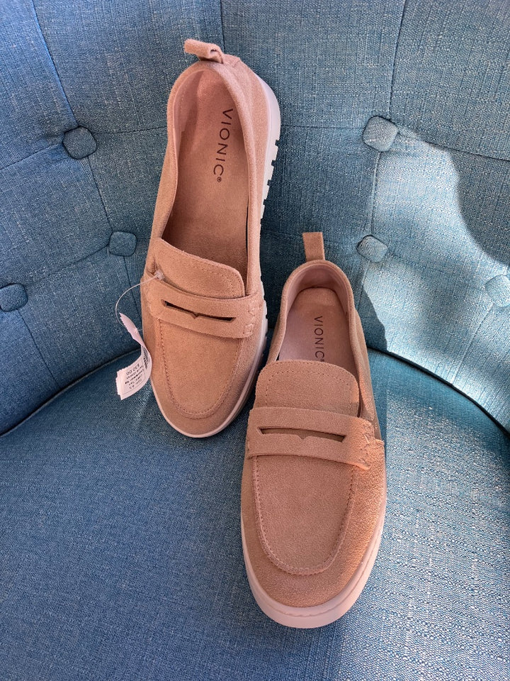 vionic, tan, flat, 9.5