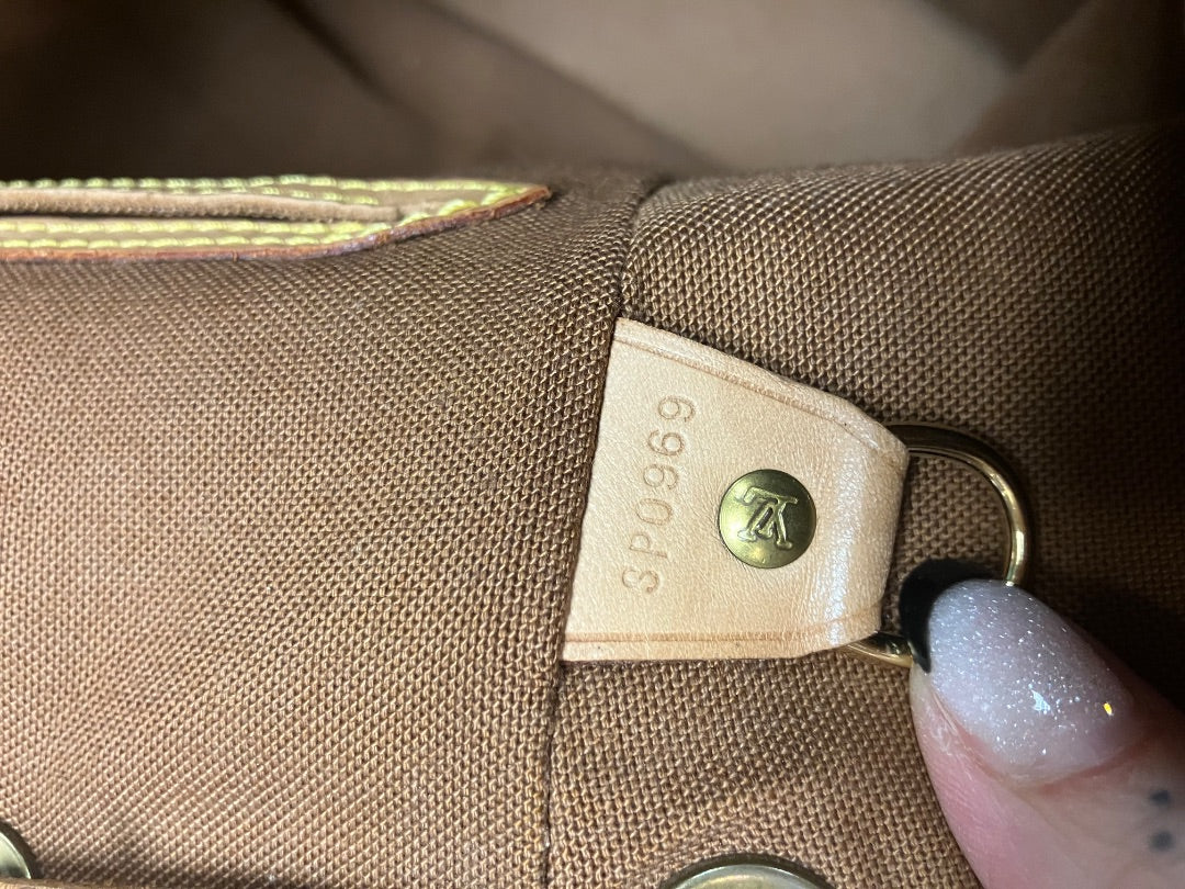 brown Louis Vuitton Handbag, Medium