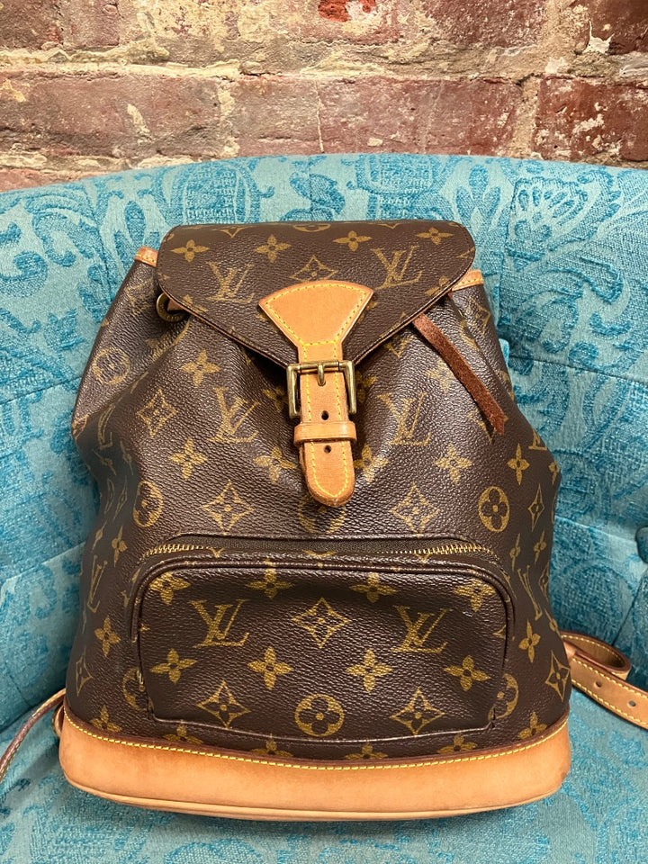 brown Louis Vuitton Handbag, Medium