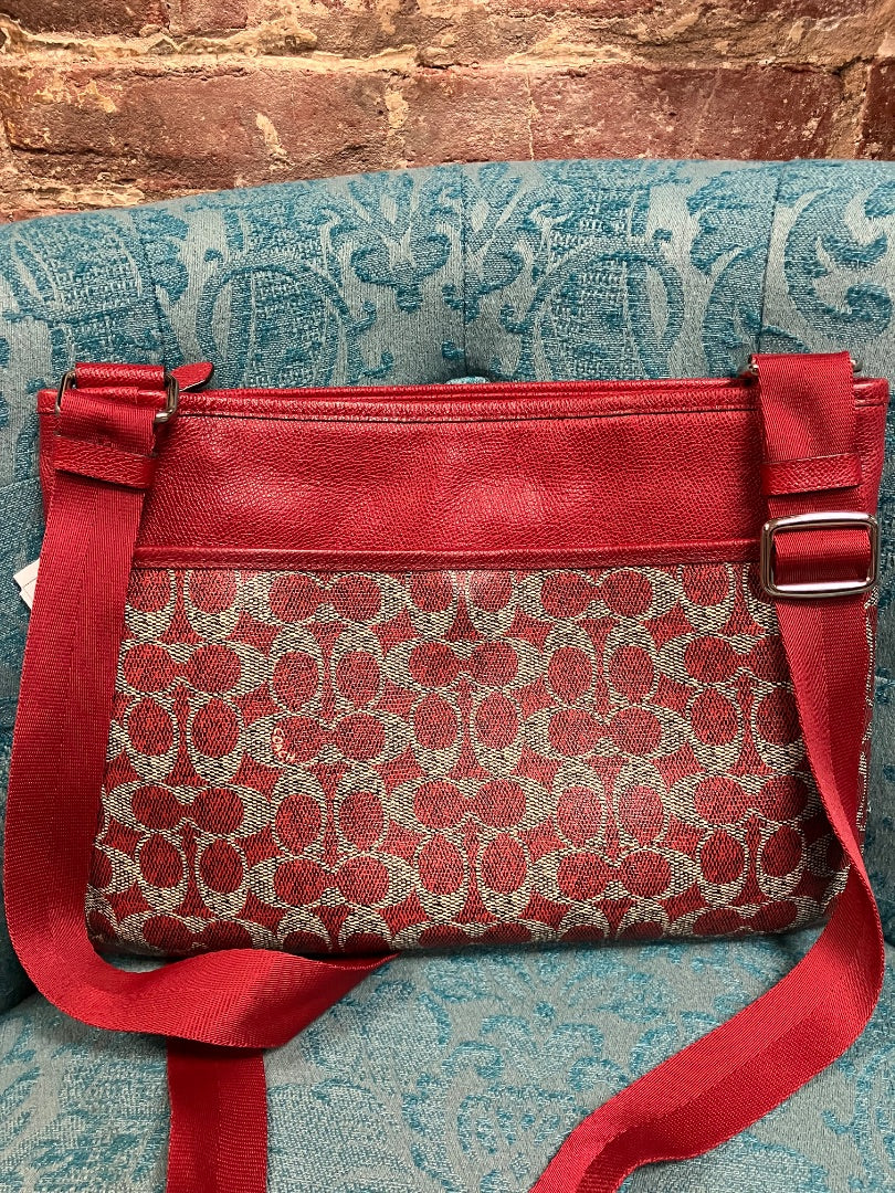 Red+ Coach Handbag, Medium