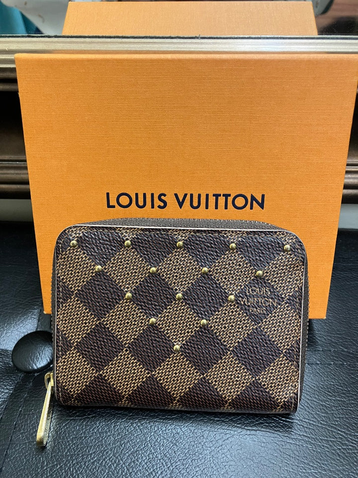 Brown Louis Vuitton wallet, Small
