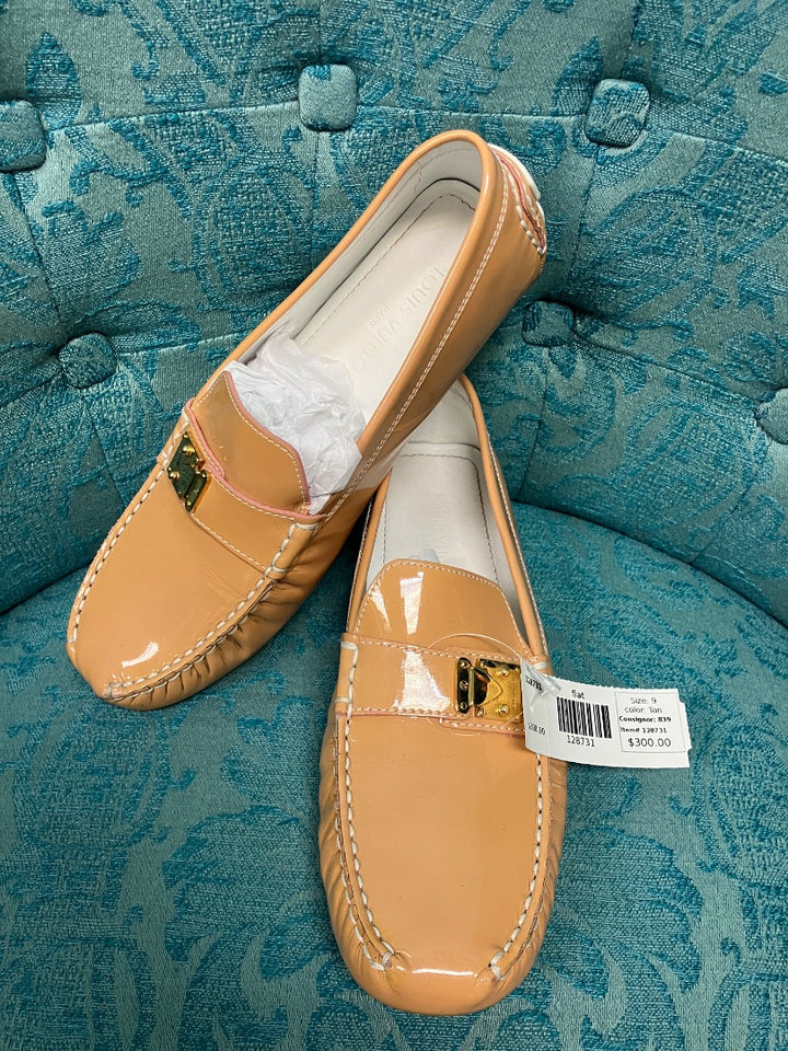 Tan Louis Vuitton flat, 9