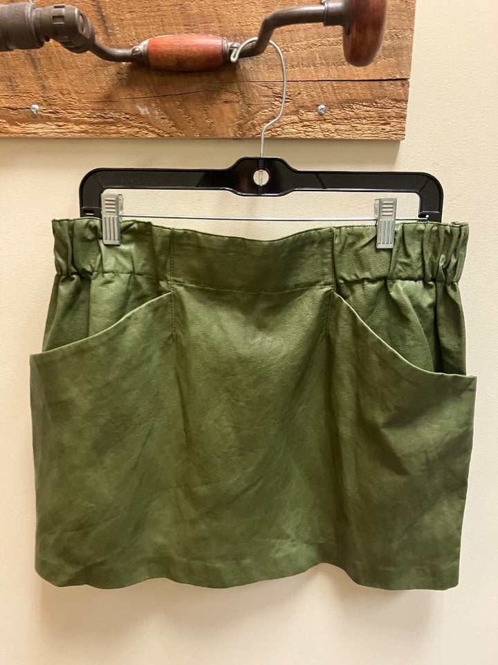 Green zara skirt, Large