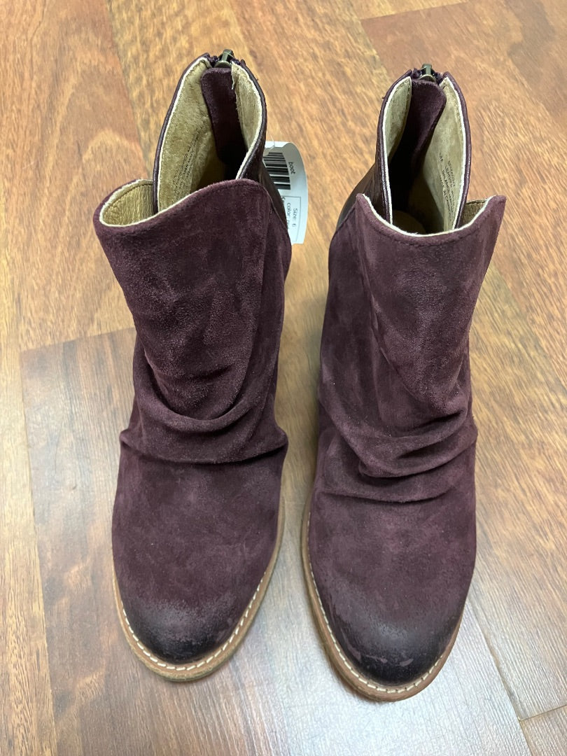 red soft boot, 6