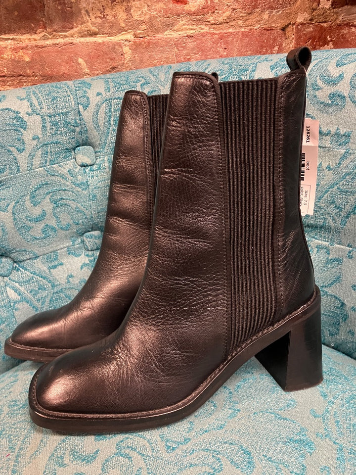 Black asos boot, 7.5