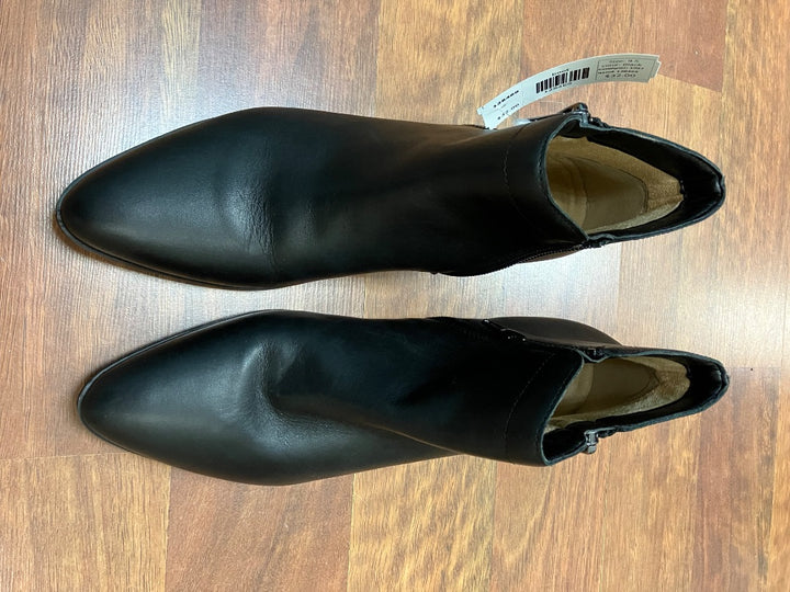 Black naturalizer boot, 9.5