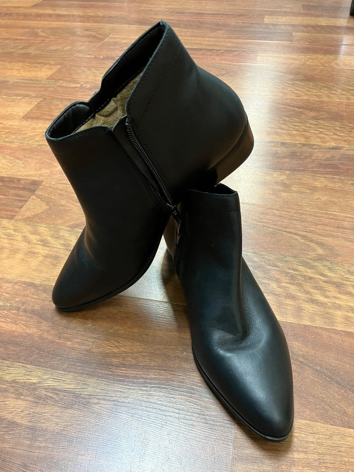 Black naturalizer boot, 9.5