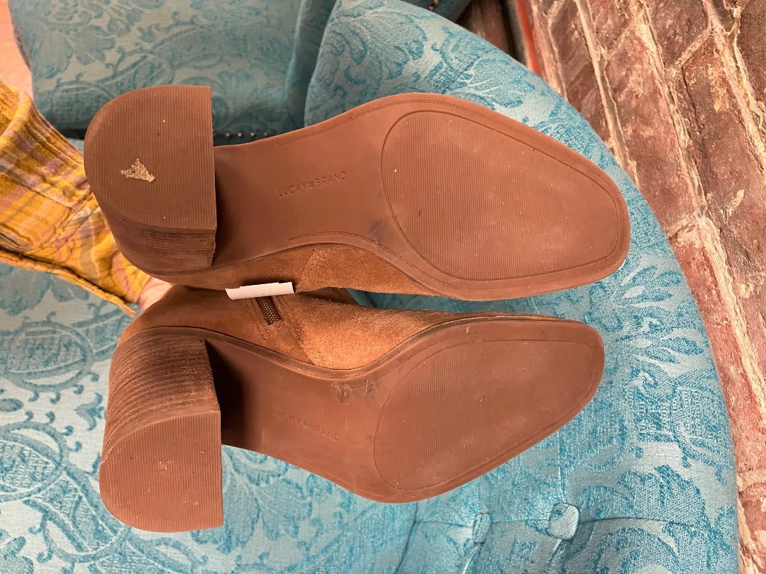 Brown lucky brand boot, 7.5