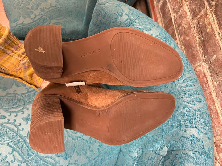 Brown lucky brand boot, 7.5
