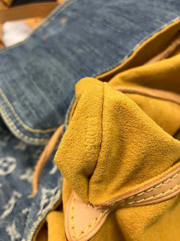 Blue+ Louis Vuitton bookbag, Medium