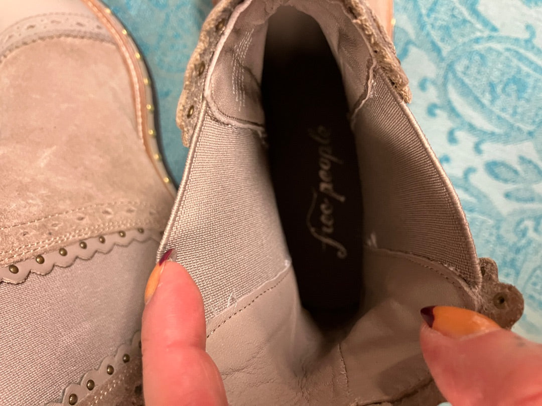 Tan free ppl boot, 8.5