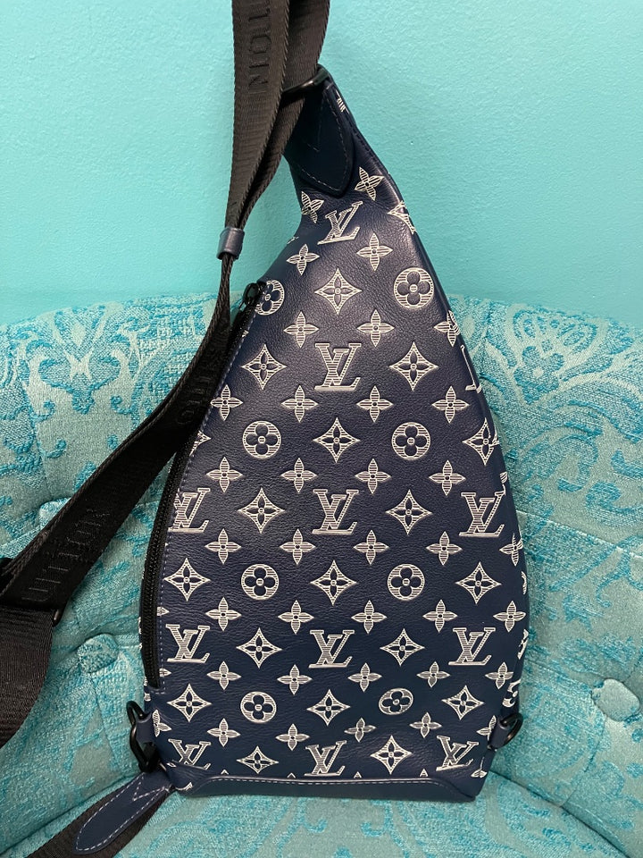 Blue+ Louis Vuitton Sling, Medium