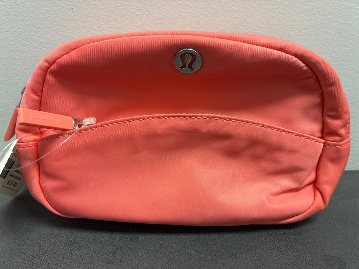 lululemon, Coral, pouch make up, XS