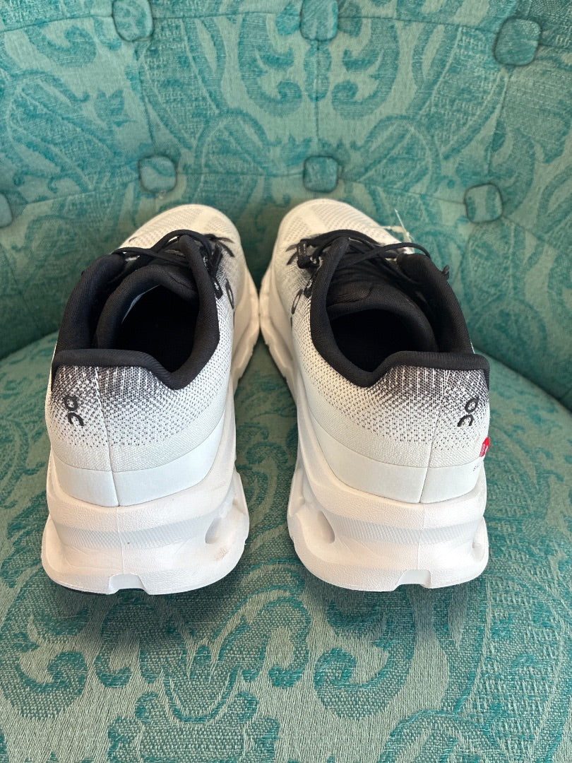 on cloud, White+, sneaker, 8