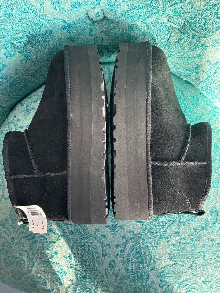 UGG Platform Black Boot, 8