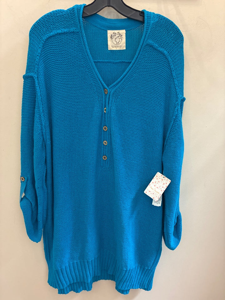 Blue we the free Top, Large