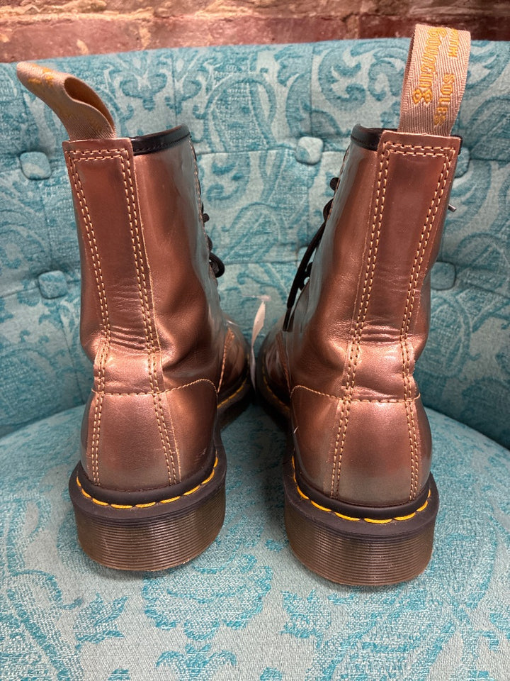 gold Dr Marten boot, 8