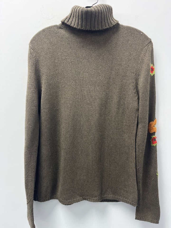 Carlisle, Green+, Top, Medium