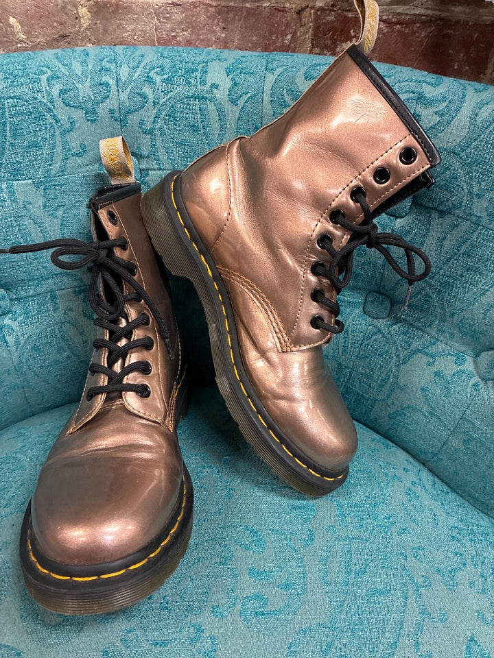 gold Dr Marten boot, 8