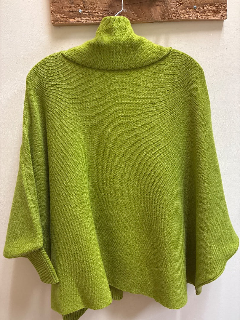 Green saachi outerwear, Large