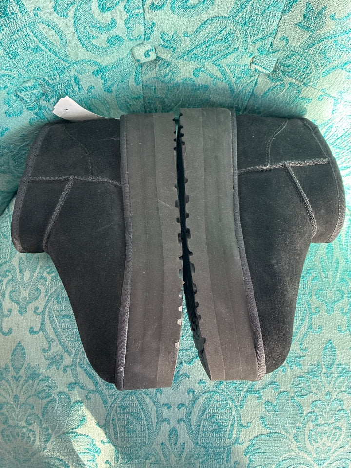 UGG Platform Black Boot, 8