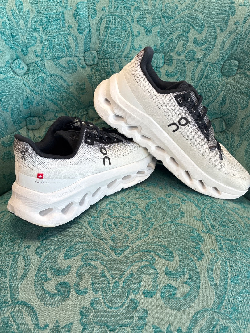 on cloud, White+, sneaker, 8
