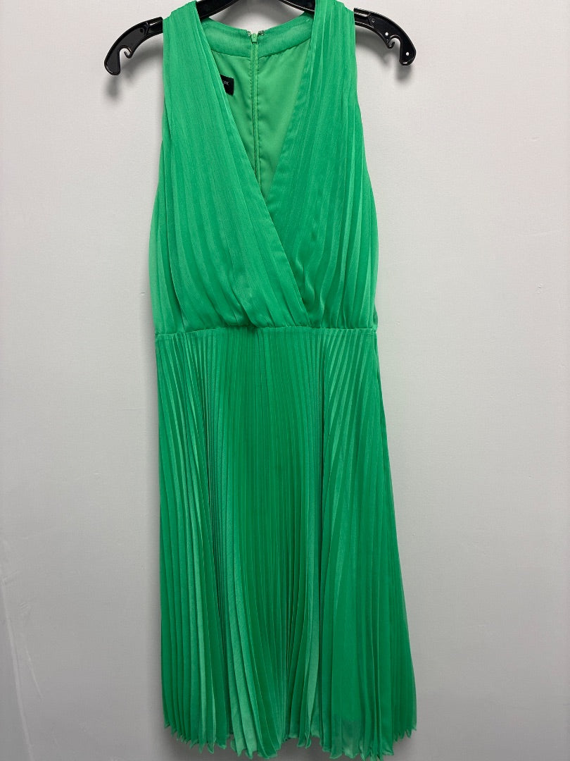Jones New York Women's Green Pleated Sleeveless Cocktail Dress